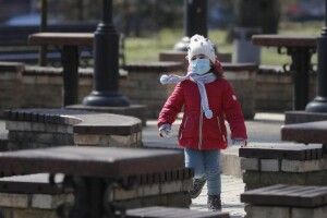 В Україні продовжують карантин: щонайменше до кінця квітня