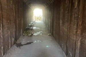 На околиці Маріуполя групи зачистки окупантів влаштували пункт збору тіл вбитих людей