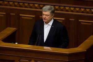 Петро Порошенко: «Треба негайно ухвалити банківський закон, бо ситуація в економіці критична»