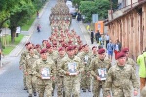 Львівщина зустрічає бійців 80-ї бригади, які повернулись з Донбасу
