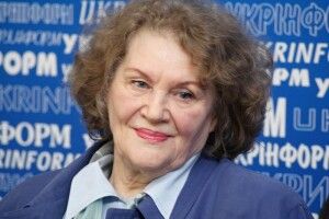 Ліна Костенко готує сюрприз