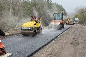 На оновлення волинських автошляхів скинуться держава та громади у форматі 50 на 50
