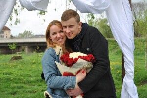 Мчала рятувати коханого з халепи й неочікувано стала нареченою