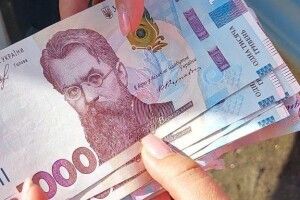 На Рівненщині нетверезий водій намагався відкупитися від поліцейських солідною сумою 