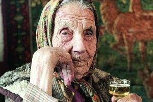Волинянка Марія Федорчук у свої 102 сама ще їсти зварить і піч побілить