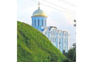 Чи можливо виселити із найстарішого собору Волині «московську церкву»?