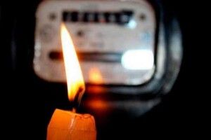 Через негоду в Україні десятки населених пунктів залишилися без світла