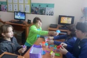 У Боратині ліпили динозавтра