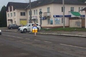 Нововолинець розгулював по вулиці в чому мама народила (Фото)