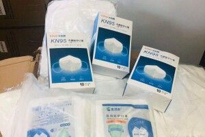На Волинь прибули тести на коронавірусну інфекцію та захисні засоби для медиків (Фото)