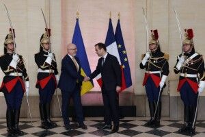Захист повітряного простору України: Резніков розповів, навіщо їздив до Франції