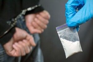Волинянина судитимуть за шахрайство і наркозлочини 