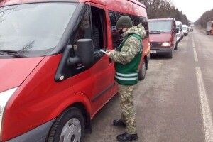 Після різдвяних свят українці почали масово їхати за кордон