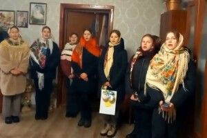 У волинській тергромаді молодь наколядувала більше 16 тис грн на допомогу ЗСУ