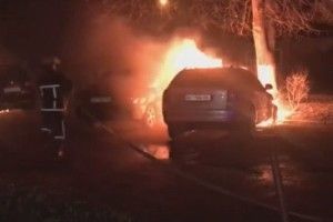 Вночі спалили два автомобілі адвокатки з Луцька (відео)