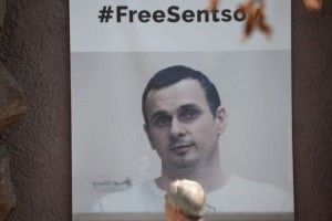 Сенцов заявив, що його змусили припинити голодування