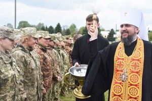 Митрополит Епіфаній освятив каплицю 14 бригади та провів чин перейменування (Фото)