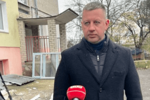 У Рівному ліквідовують наслідки ракетного удару 