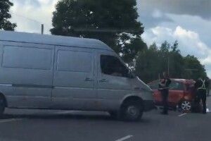 Біля Луцька сталася ДТП: авто від удару відкинуло на зустрічну смугу