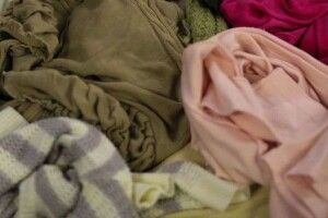 Волинян просять допомогти зібрати одяг і продукти для малозабезпечених дітей 