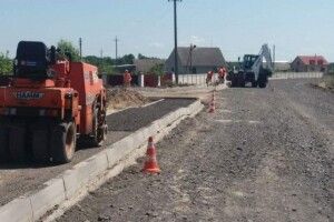 На Волині роблять місцеву дорогу вартістю 33 мільйони