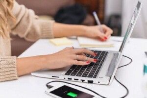 Власний графік: в Україні ухвалили закон про дистанційну роботу