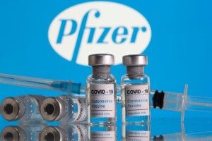 У США остаточно ліцензували вакцину Pfizer / BionTech