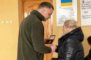 Героя з Рівненщини нагородили орденом «За мужність» посмертно 