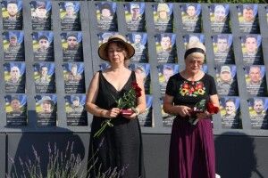 Ордени за мужність: на Волині матері загиблих Героїв отримали посмертні ордени синів