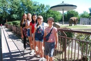 Юннати Рівненського зоопарку з'їздили у гості до київського слона