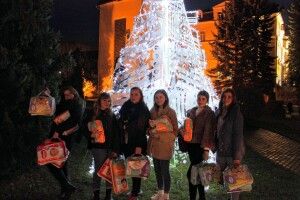 Особливих діток привітали майбутні дизайнери