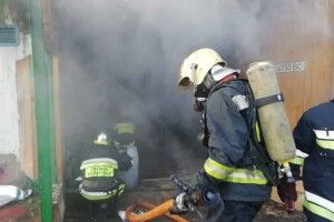На Волинської Дивізії у Рівному заледве не рвонув газовий балон (фото)