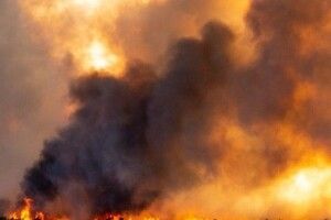Внаслідок обстрілу житлового будинку у Харкові є загиблий і постраждалі