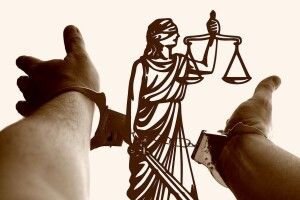 На Волині посадовець облдержадміністрації допоміг вкрасти понад мільйон гривень бюджетних коштів