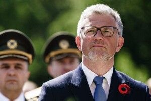 У Німеччині зібрали підписи «за мир» – і капітуляцію України. Мельник їм коротко відповів
