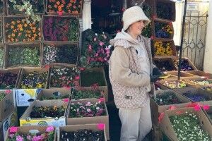 «Потрібно довго ростити й докласти зусиль»: як волинянка побудувала квітковий бізнес у теплицях