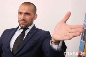 Ексадвокат Януковича вимагав викликати Порошенка на допити просто так, – слідчий ДБР