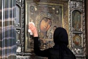 Ближче до свят у церквах знову можуть ввести обмеження на кількість людей