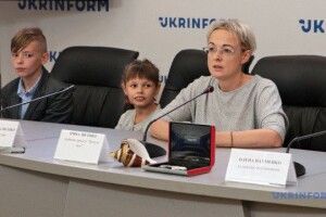 Інклюзивний театр «Почуй світ» запрошує на свою першу виставу