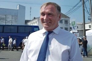 ВІКТОР ШУМСЬКИЙ У РОЛІ ДІДА МОРОЗА 