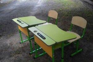 Для рожищанських школярів закупили парти