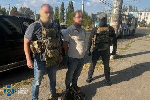 Священник УПЦ МП «торгував»... зброєю та боєприпасами
