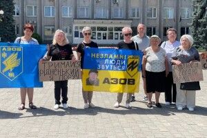 У Ковелі відбулась акція на підтримку полонених захисників Маріуполя