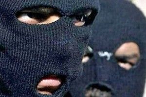 На Ратнівщині троє односельців вимагали у 92-річної жінки грошей і погрожували розправою