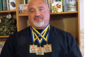 Священик став десятикратним чемпіоном світу з пауерліфтингу