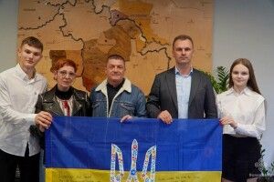 Громада на Волині зустріла легендарного командира ВМС після 3 років полону