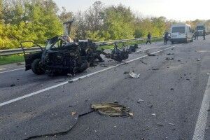 В аварії на Львівщині загинув волинянин: рух на трасі ускладнений (Фото, відео)