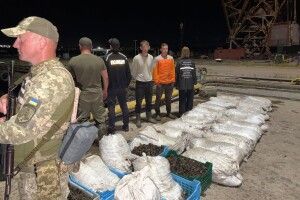 У браконьєрів на Одещині вилучили понад тонну мідій
