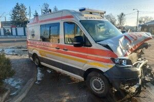 На Рівненщині внаслідок ДТП за участю машини швидкої постраждали троє людей