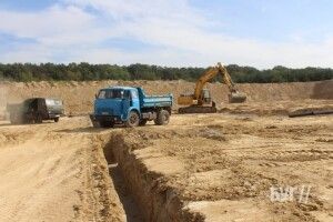 Судять підрядника, якого підозрюють у привласненні коштів під час будівництва сміттєвого полігону на Волині